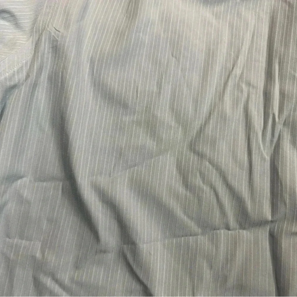 Banana Republic‎ Men’s Large Button Down Dress Shirt Light Blue Good Condition